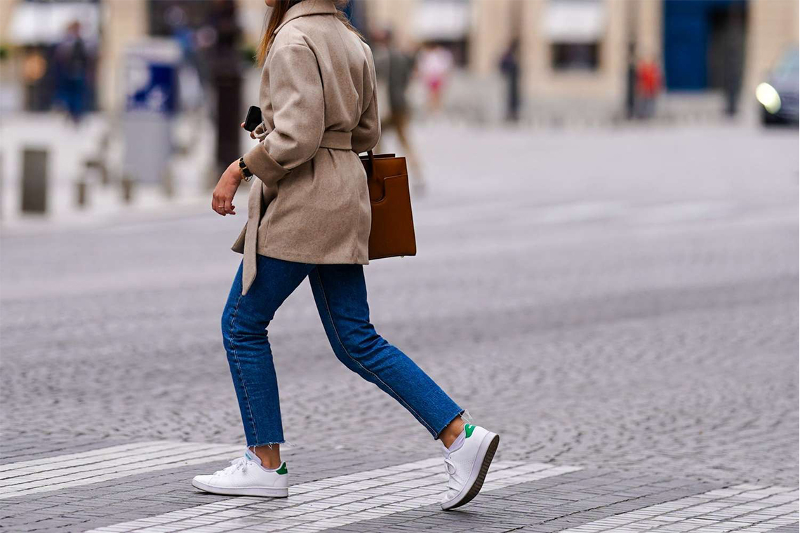 The Best Jeans for Petite Women